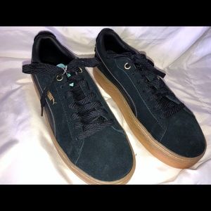 Puma smash platform frill navy size 8